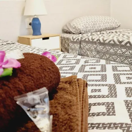 Ocean View 1 Bedroom In Semesterbostad